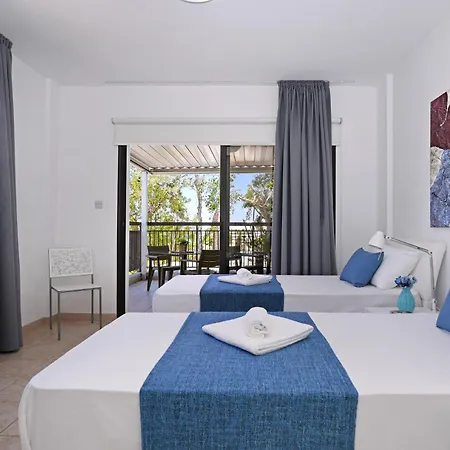 Greenway - Large Private Pool Villa Protaras