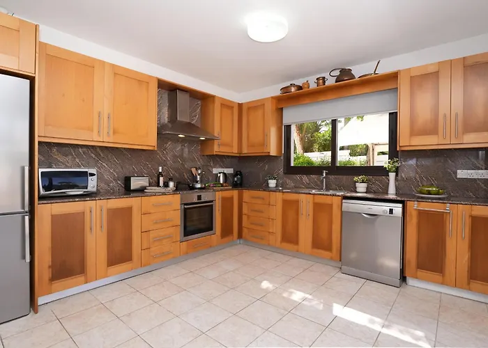 Greenway - Large Private Pool Villa