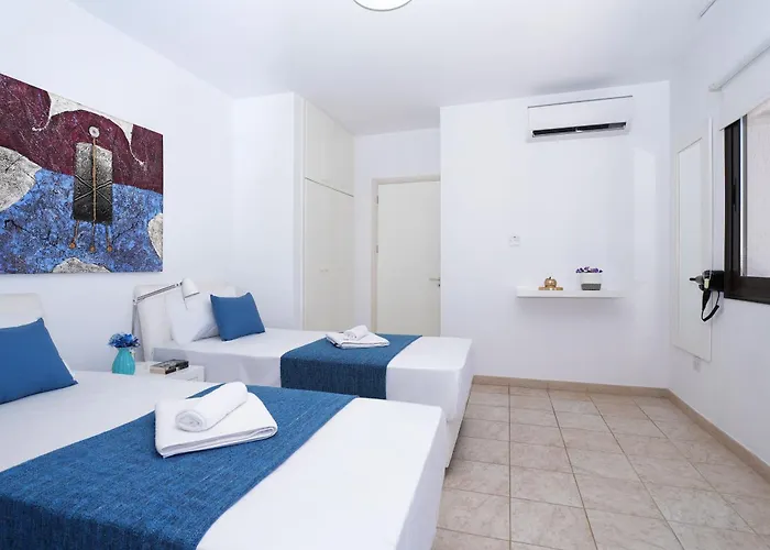 Greenway - Large Private Pool Villa