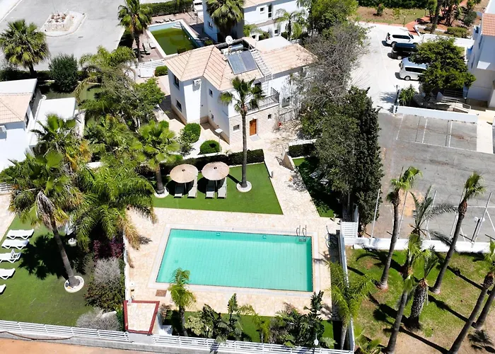 Greenway - Large Private Pool Villa Protaras