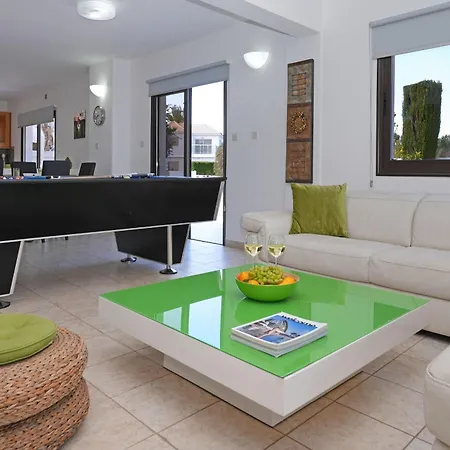 Greenway - Large Private Pool Protaras