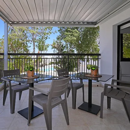 Villa Greenway - Large Private Pool *